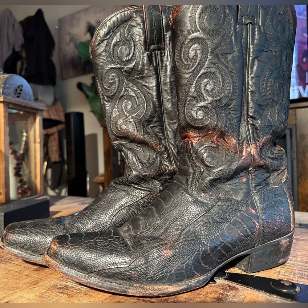 DAN POST Cayman Cowboy Boots~ 9.5EW ~ Black